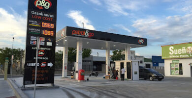 Gasolinera Low Cost Petrol & Go