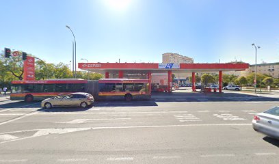 Gasolinera cerca Santa Justa